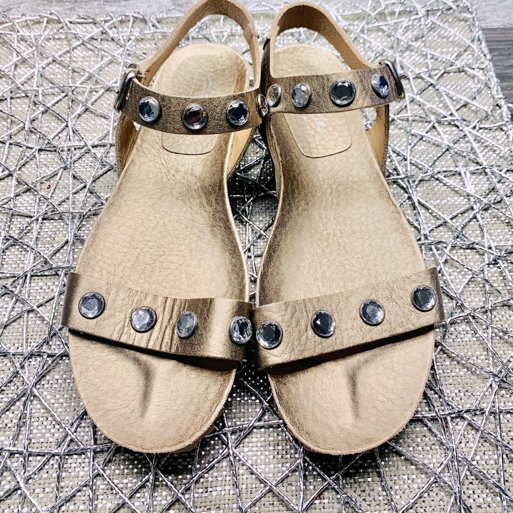 Penelope collection sandals
